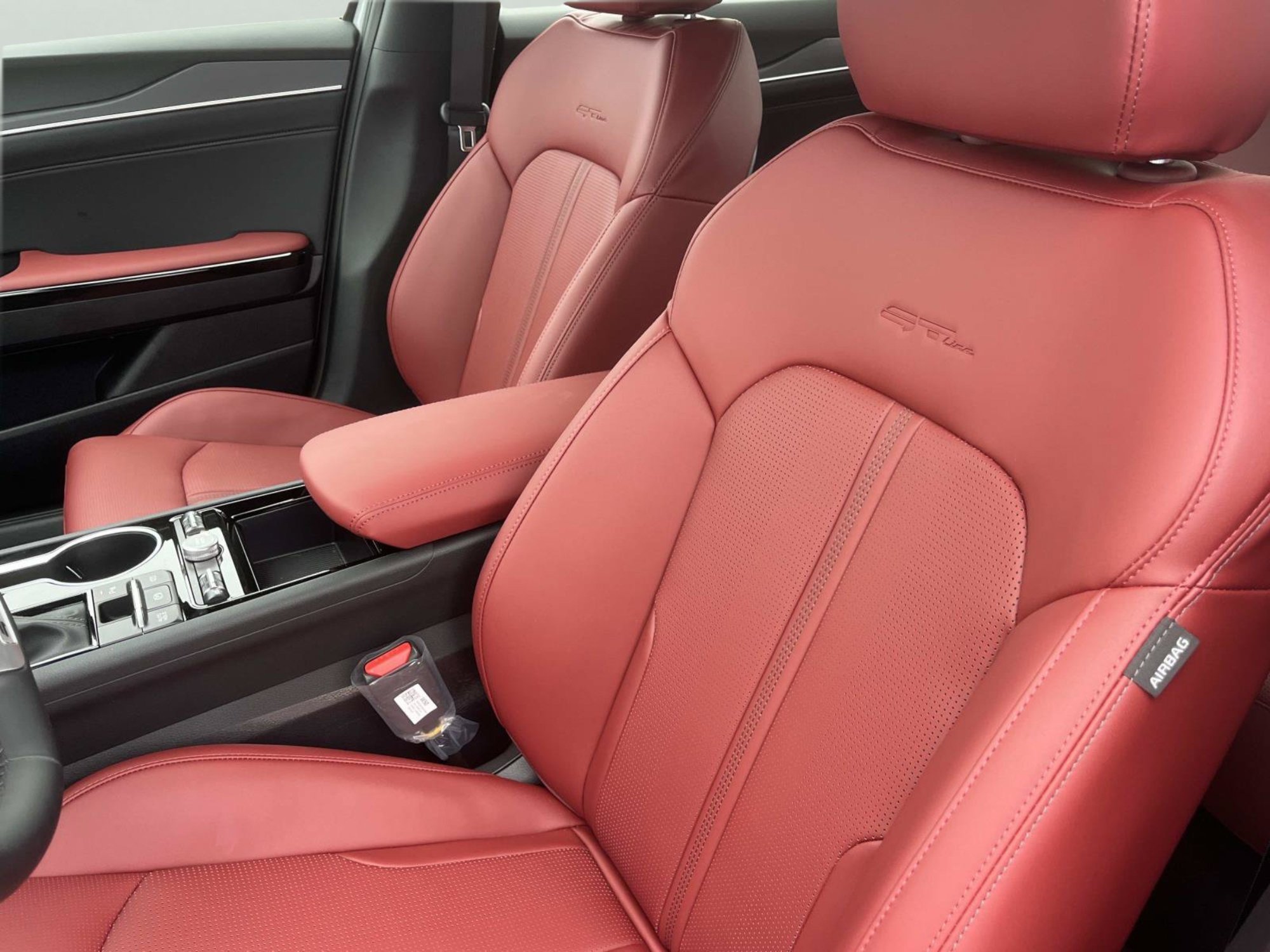 New 2026 Wolf Gray Kia GT-Line image 24