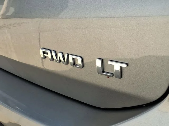 Used 2024 Sterling Gray Metallic Chevrolet LT image 25