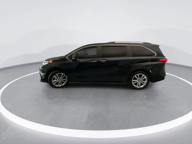 Used 2023 Black Toyota Platinum image 9