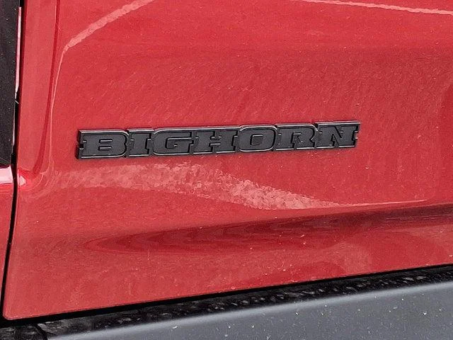 New 2026 Molten Red Pearl-Coat Exterior Paint RAM Big Horn/Lone Star image 6