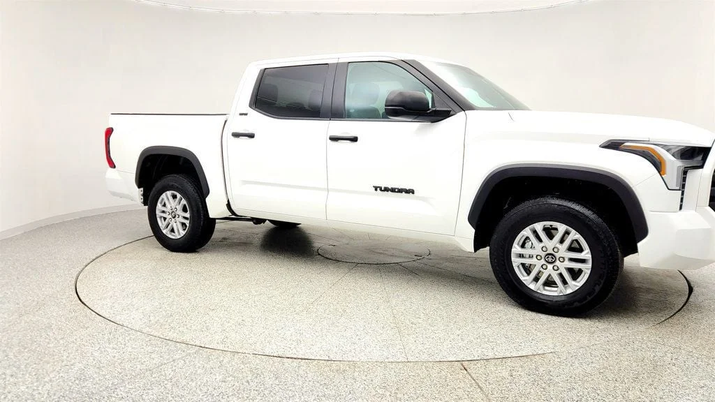 Used 2025 Ice Cap Toyota SR5 CrewMax 5.5