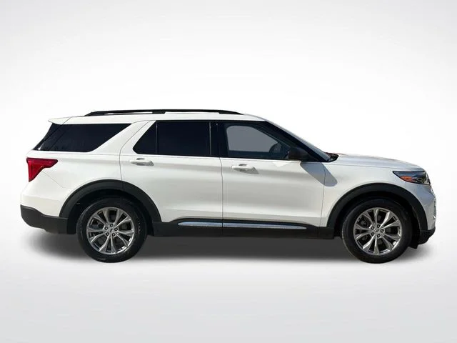 Used 2024 White Ford XLT image 4