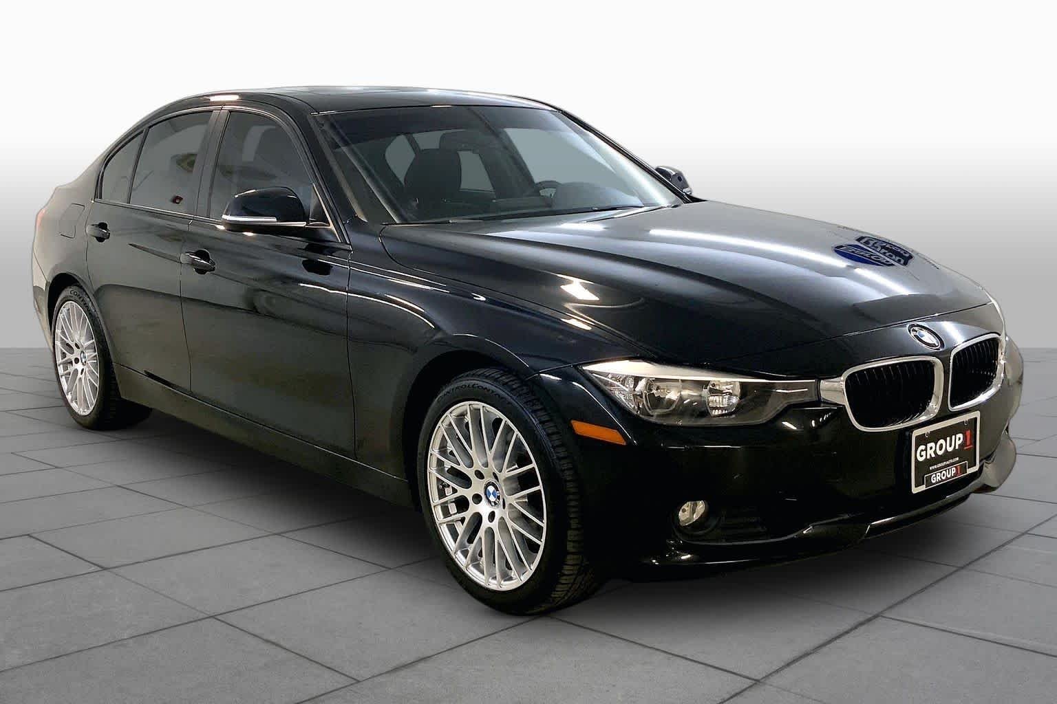 Used 2014 Black Sapphire Metallic BMW 328i xDrive image 2