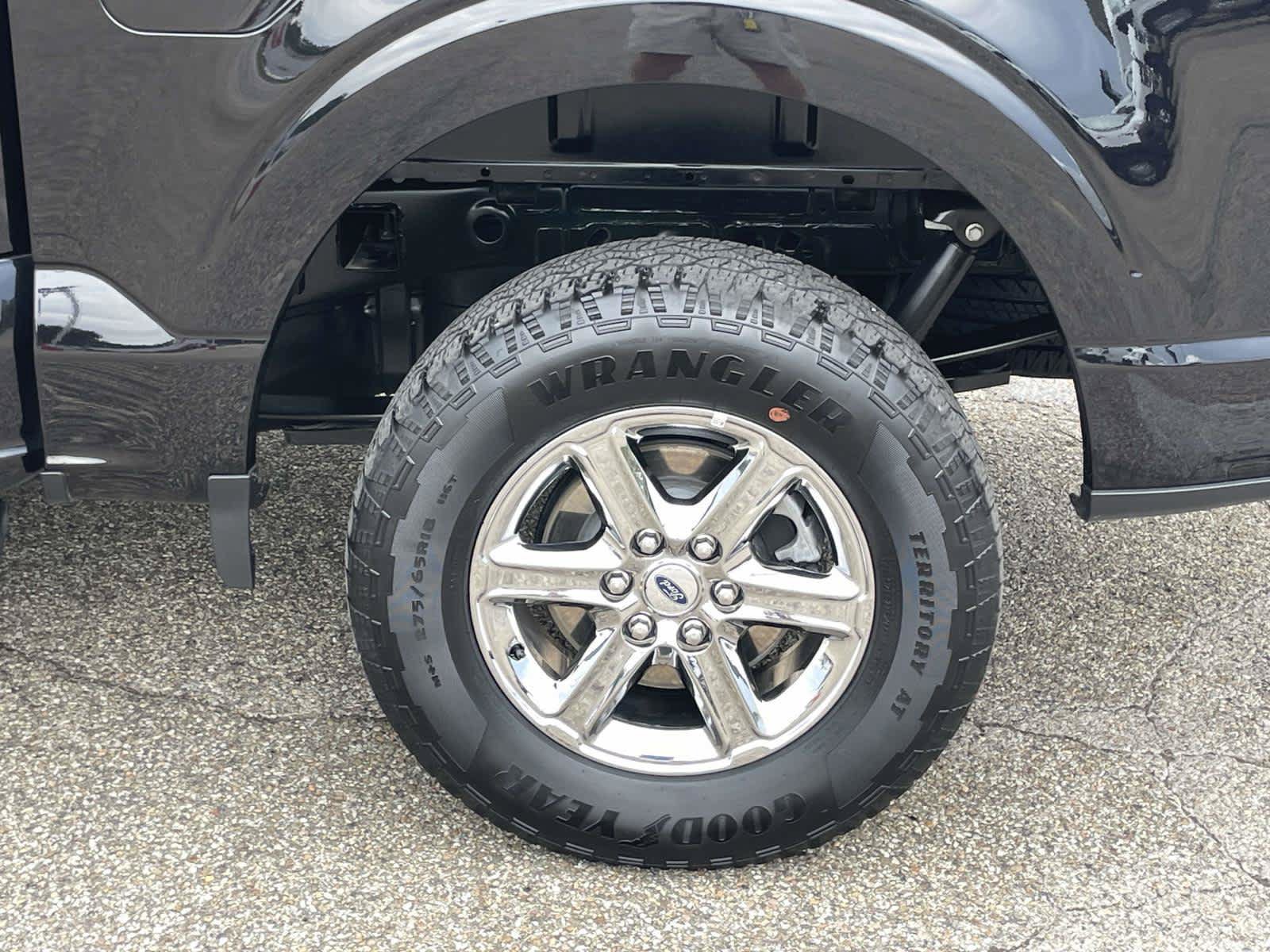Used 2025 Agate Black Ford XLT image 21