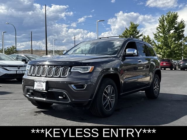 Used 2018 Gray Jeep Overland image 7