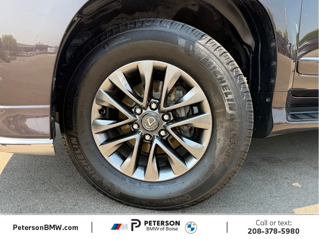 Used 2017 Red Lexus 460 image 38