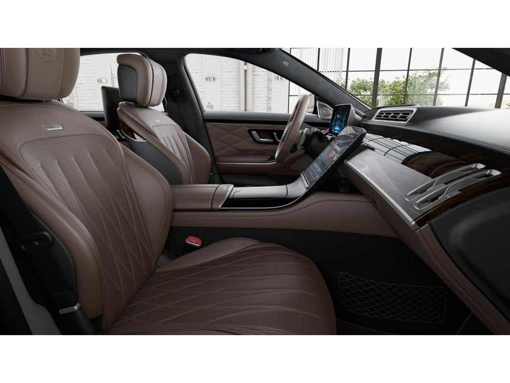 Used 2025 Mystic Blue Metallic Mercedes-Benz  image 4