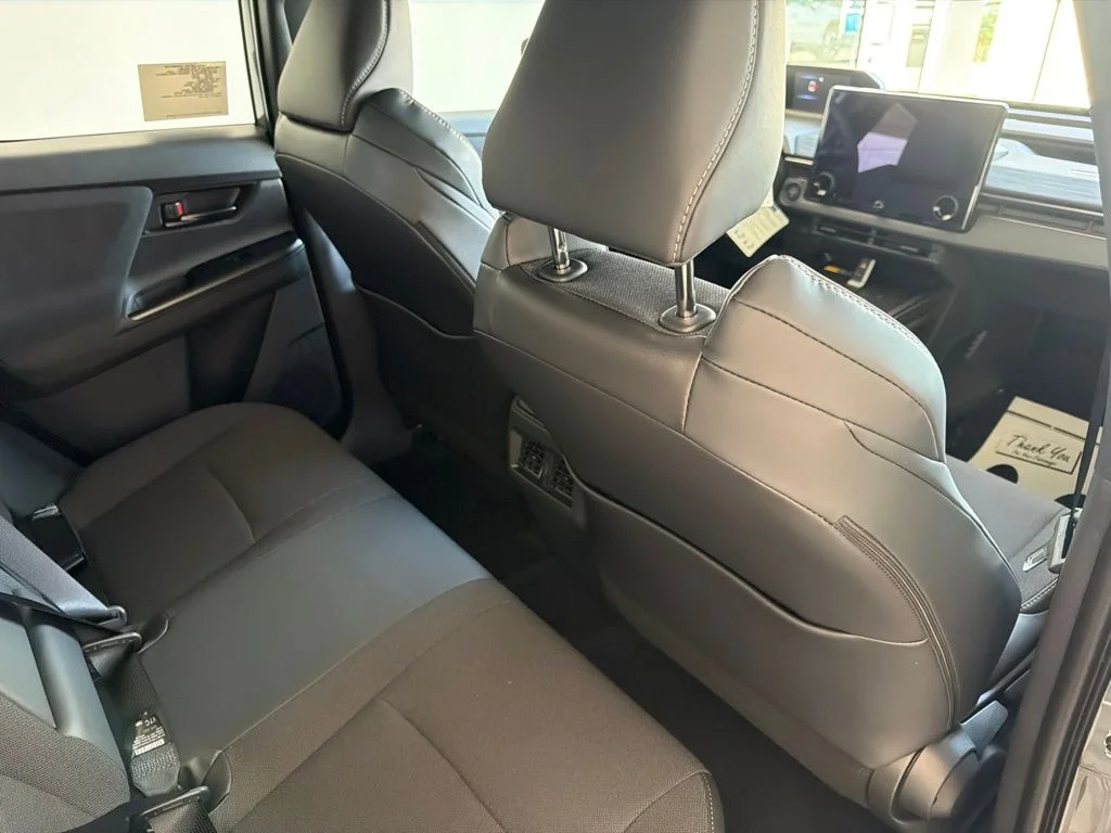 New 2026 Overcast Toyota  SE image 31