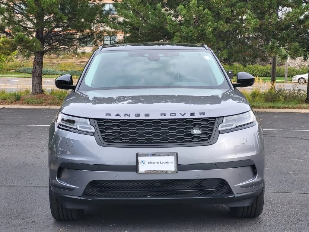 Used 2023  Land Rover S image 2