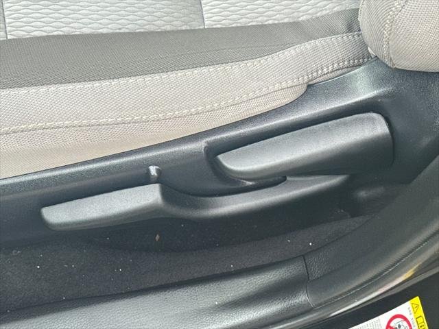 2017 Toyota Corolla LE - Photo 47