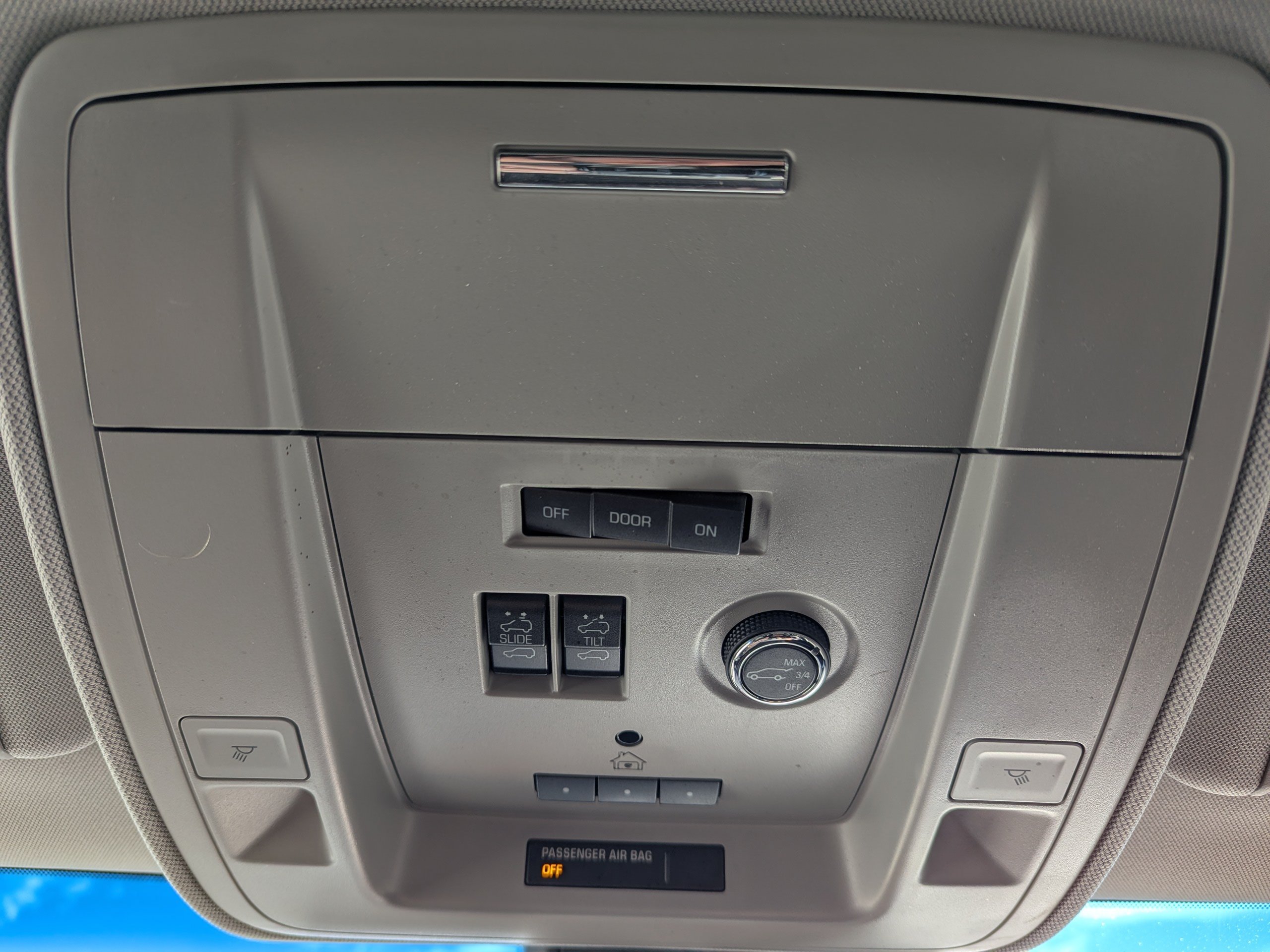 2017 Chevrolet Tahoe Premier - Photo 27