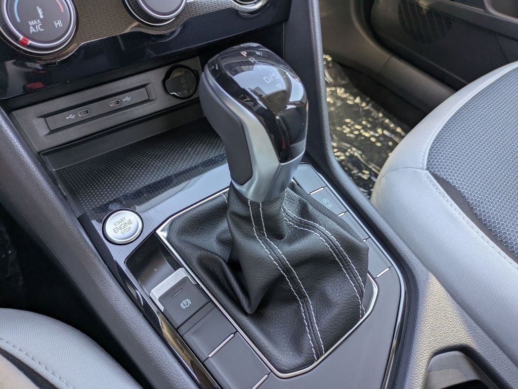 2025 Volkswagen Taos S - Photo 11