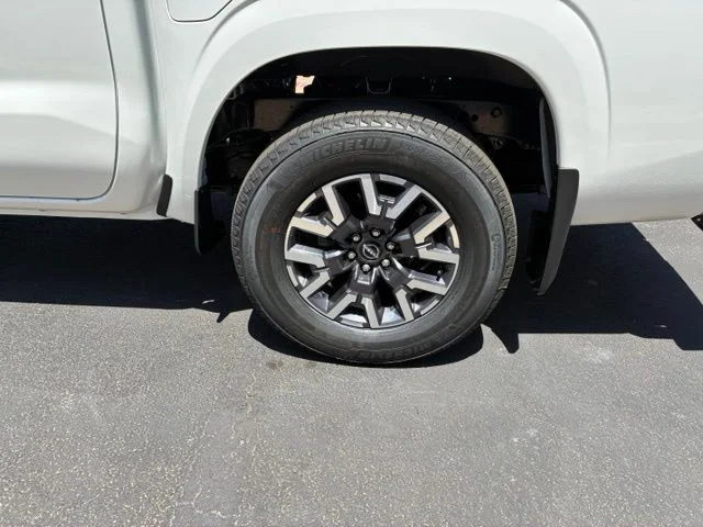 New 2026 Glacier White Nissan Crew Cab SV image 17