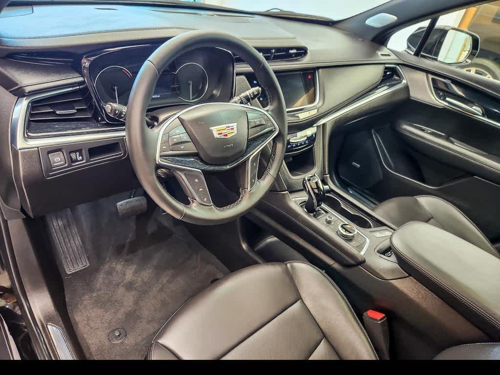 Certified Used 2025 Stellar Black Metallic Cadillac Premium Luxury image 10