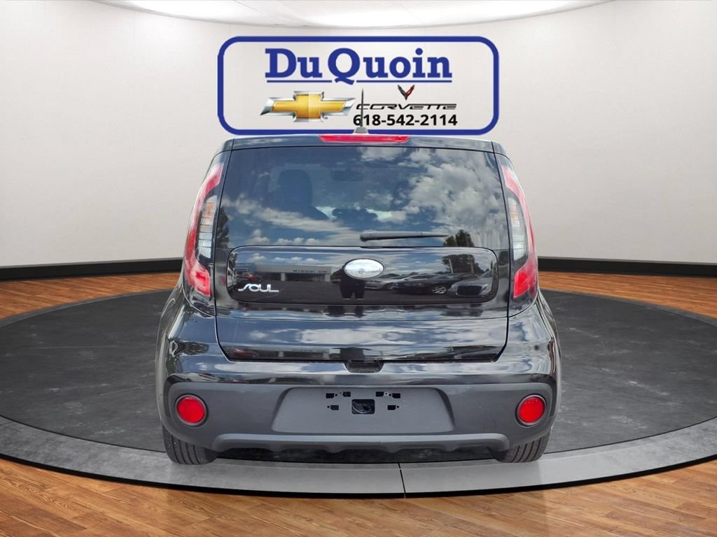 Used 2017 Black Kia Base image 17