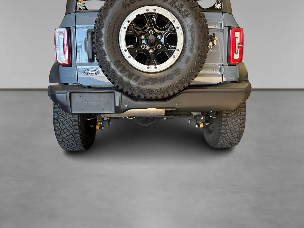Used 2023 Gray Ford Badlands image 15