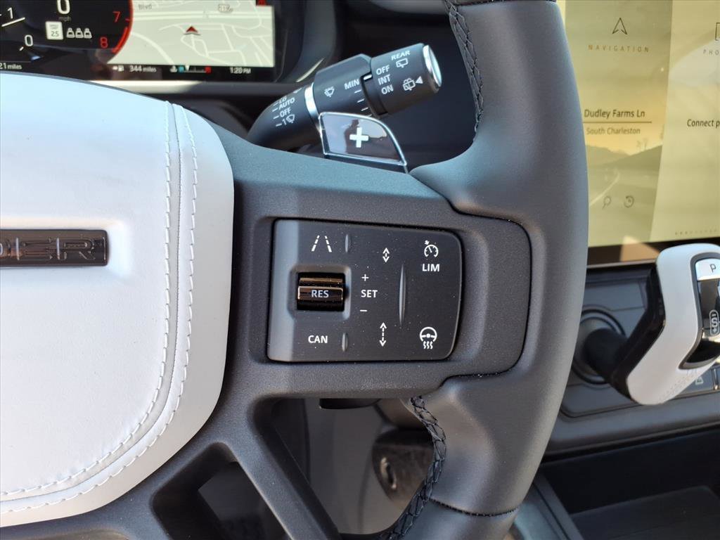 New 2026 Borasco Grey Metallic Land Rover OCTA image 16
