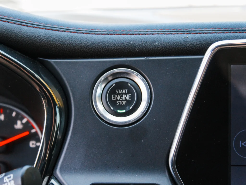 Used 2021 Silver Ice Metallic Chevrolet RS image 20