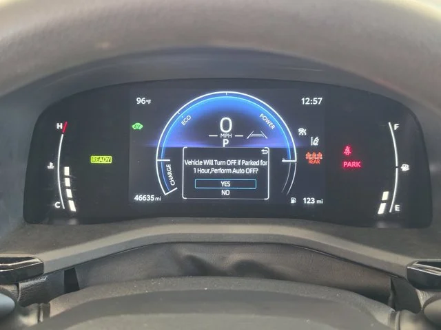 Used 2025  Toyota LE image 9