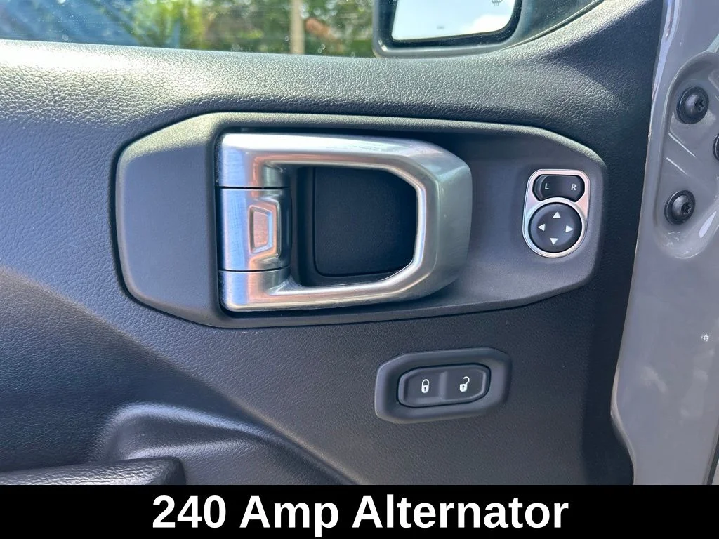 Used 2022 Gray Jeep Mojave image 36