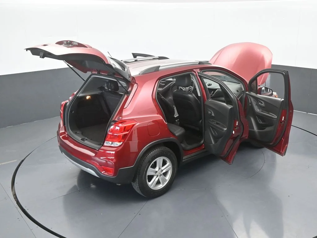 Used 2021 Crimson Metallic Chevrolet LT image 65