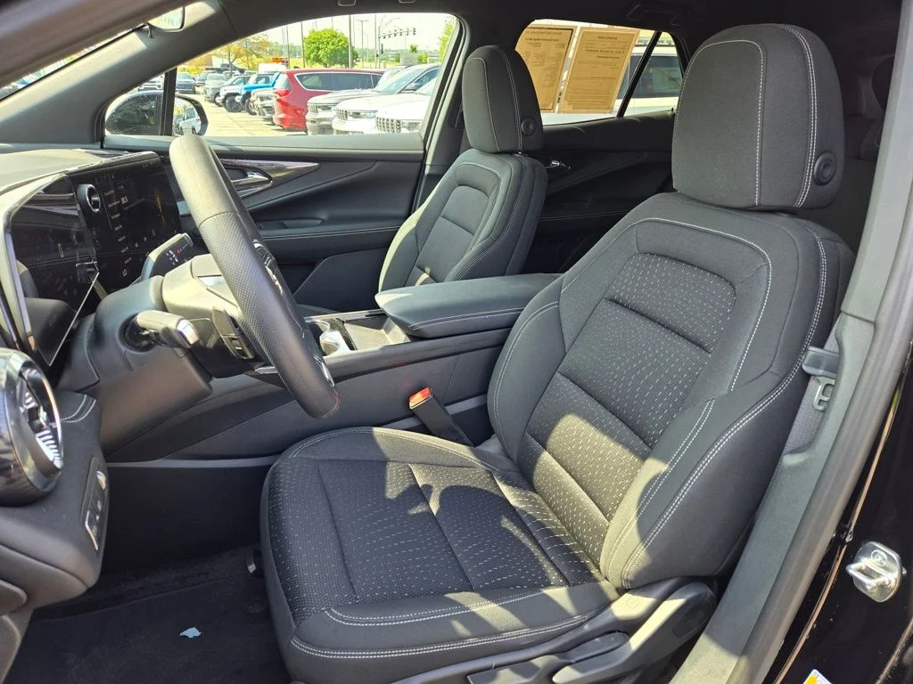 Used 2025 Black Chevrolet LT image 15