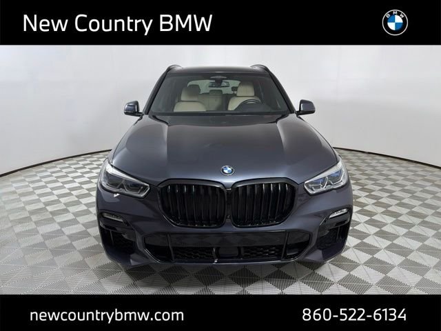 Used 2021 Arctic Grey Metallic BMW xDrive40i image 2