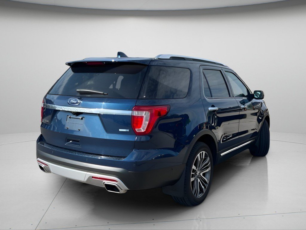 Used 2017 Blue Ford Platinum image 6