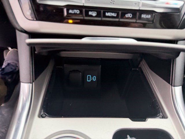 Used 2024 Black Metallic Ford XLT image 22