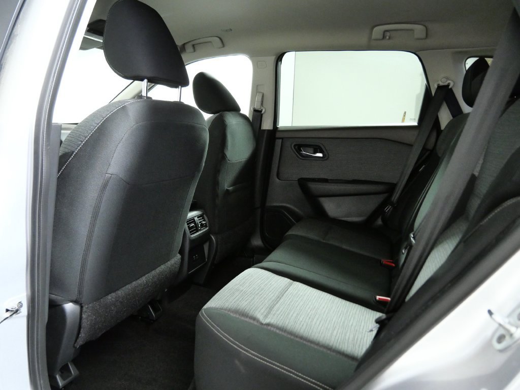 Used 2023 Silver Nissan SV image 14