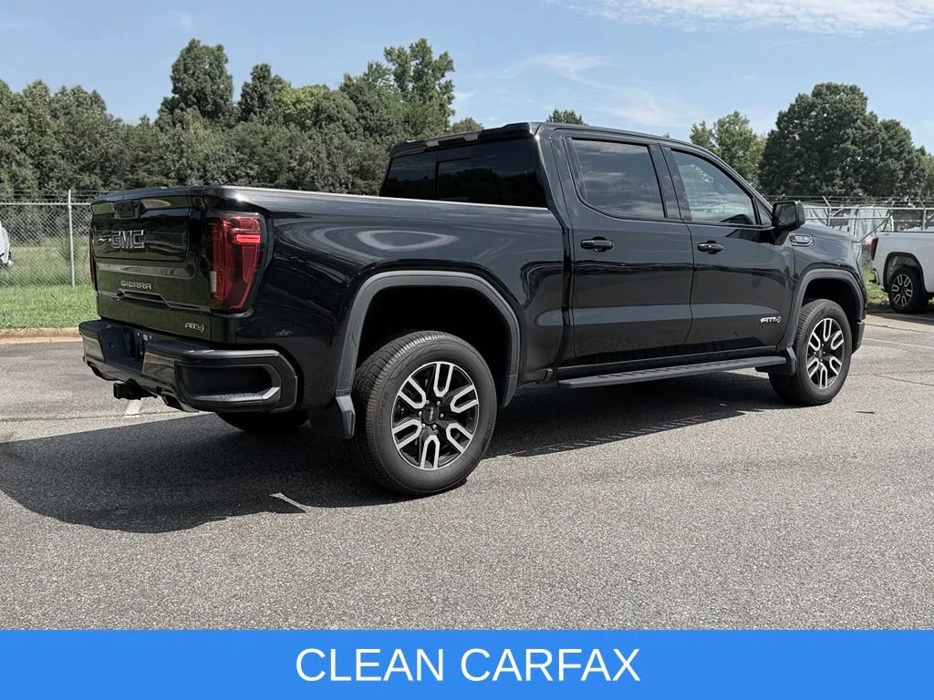 Used 2022 Onyx Black GMC AT4 image 3