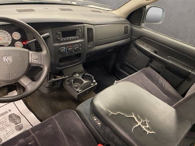 Used 2005 Blue Dodge SLT image 34
