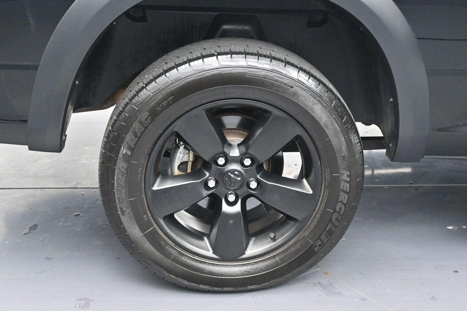 Used 2020 Diamond Black Crystal Pearlcoat Ram Warlock image 30