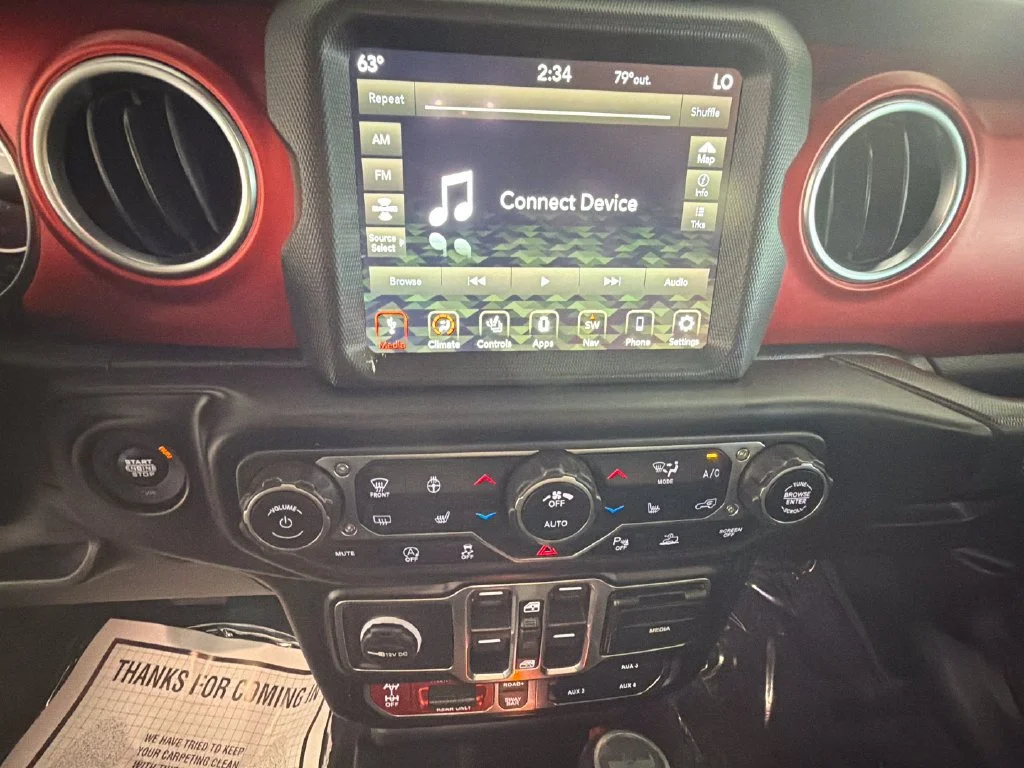 Used 2021  Jeep Unlimited Rubicon image 20