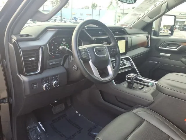 Used 2025 Onyx Black GMC Denali image 18