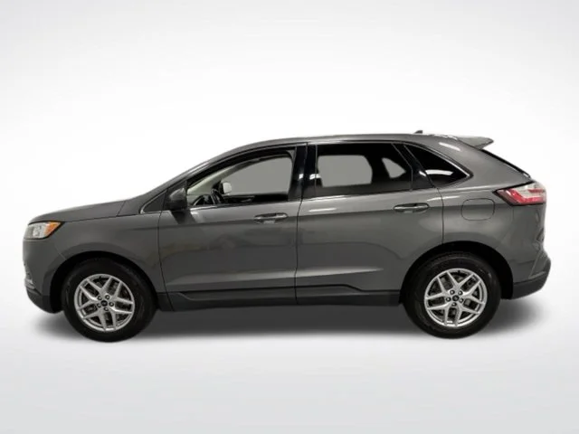 Used 2021 Gray Ford SEL image 6