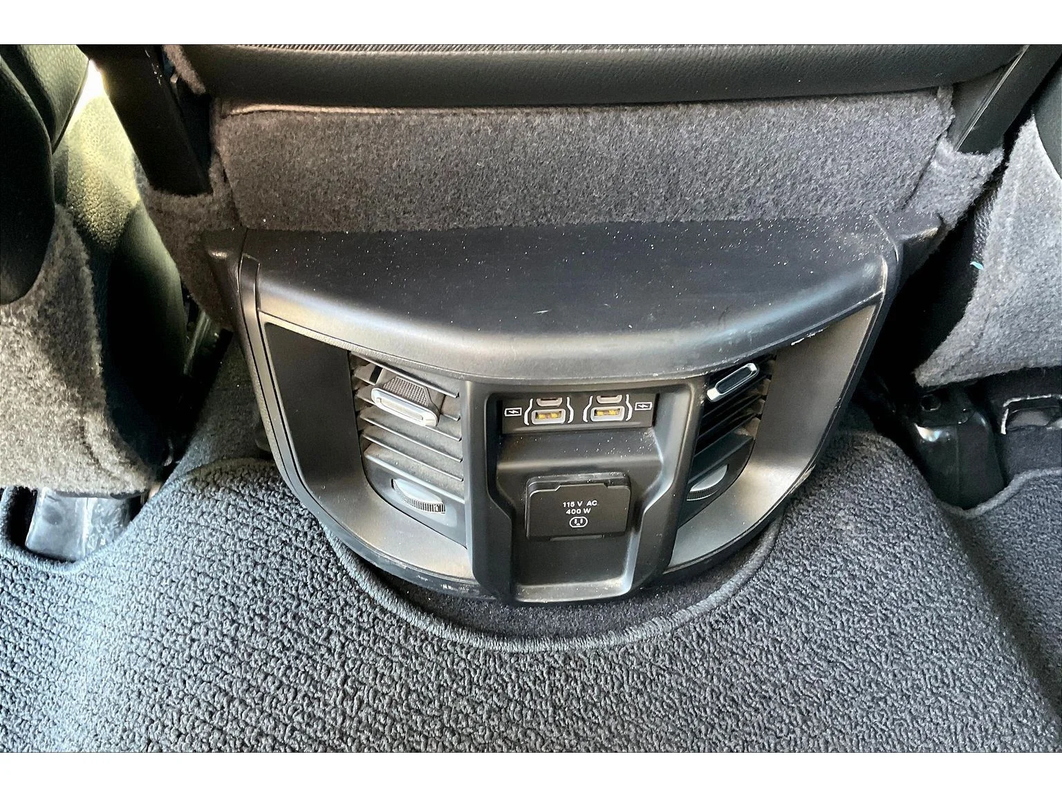 Used 2024  Ram Laramie image 23