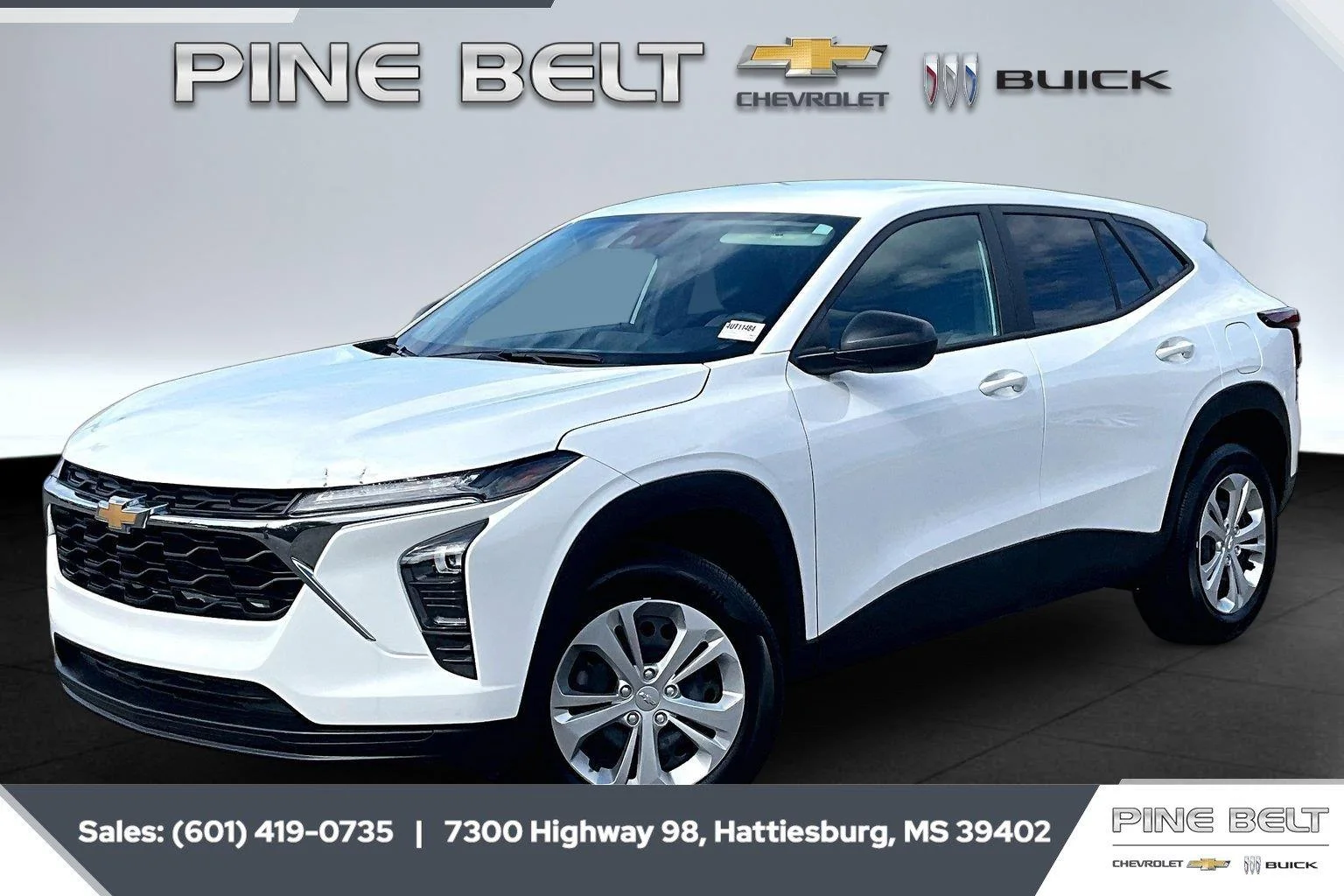 Used 2026 Summit White Chevrolet LS image 10