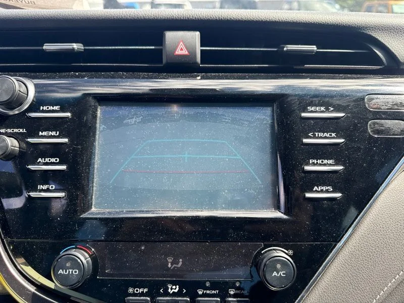 Used 2018 Black Toyota SE image 17