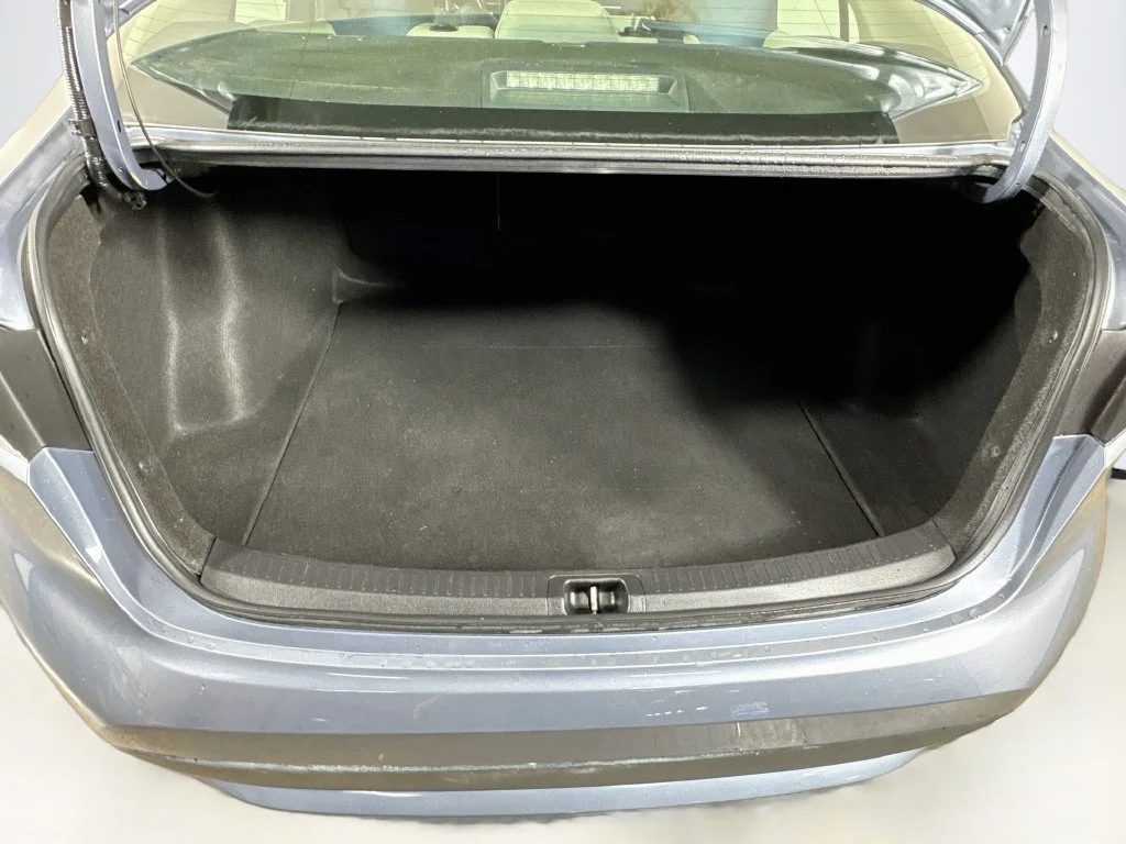Used 2022 Celestite Toyota LE image 29