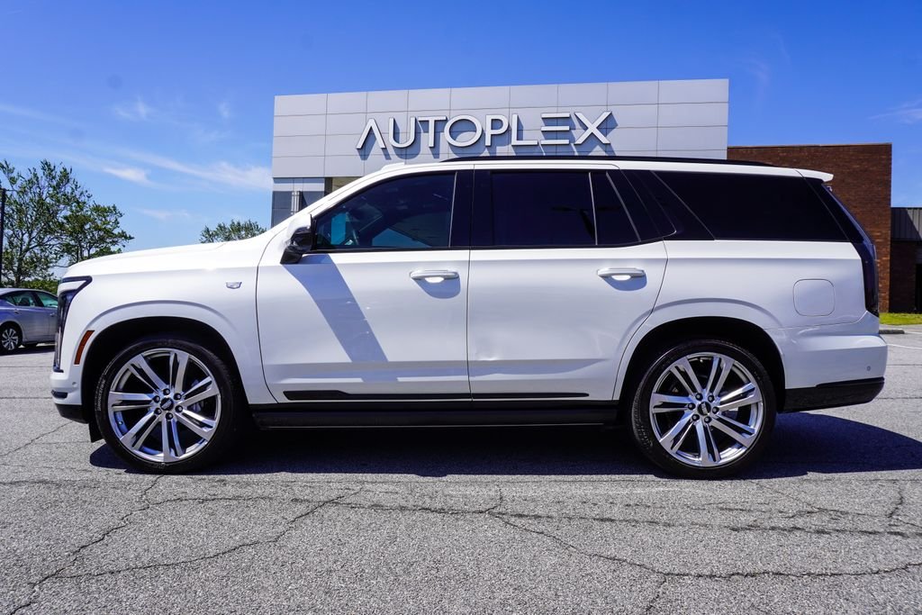 Used 2025 White Cadillac Sport image 35