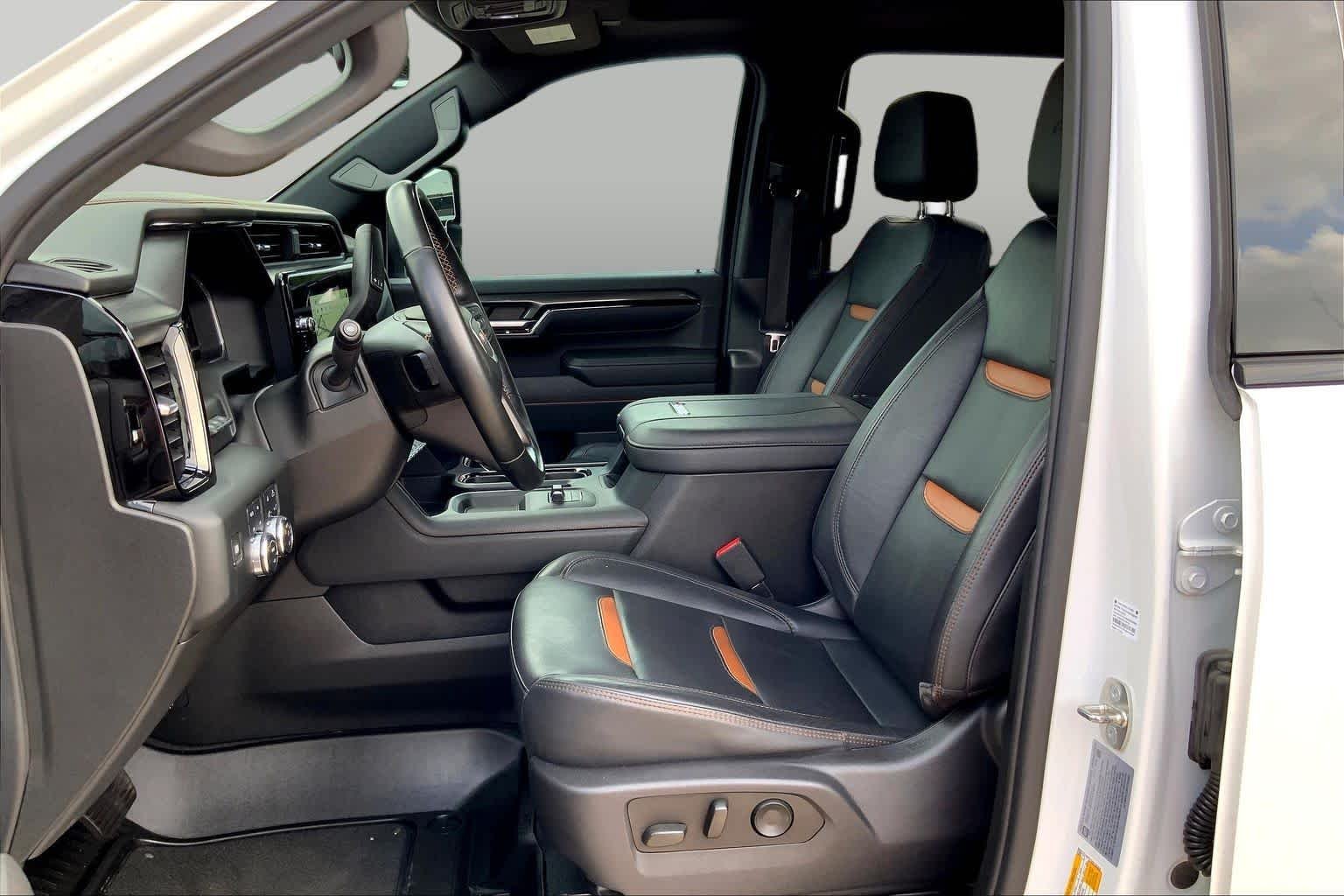 Certified Used 2024 Summit White GMC AT4 image 8