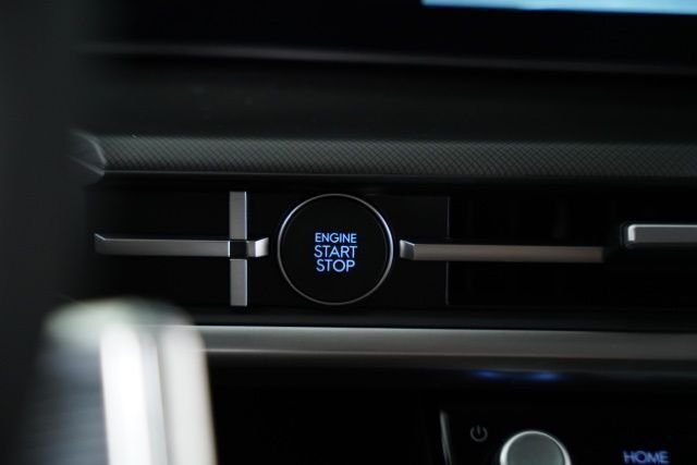 2026 Hyundai Santa Fe SE - Photo 10
