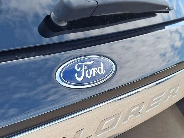 2020 Ford Explorer Base - Photo 28