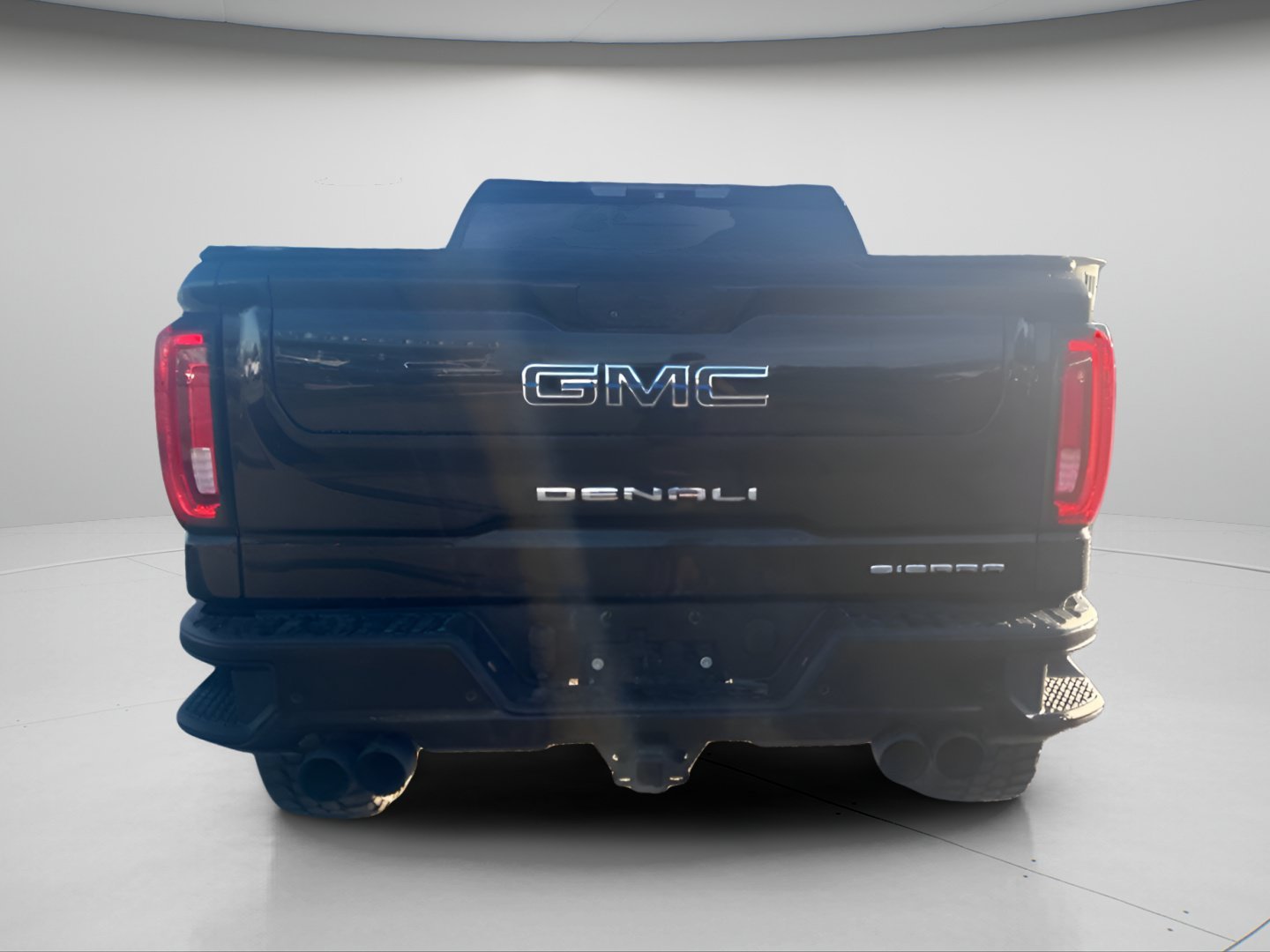 Used 2019 Onyx Black GMC Denali image 9