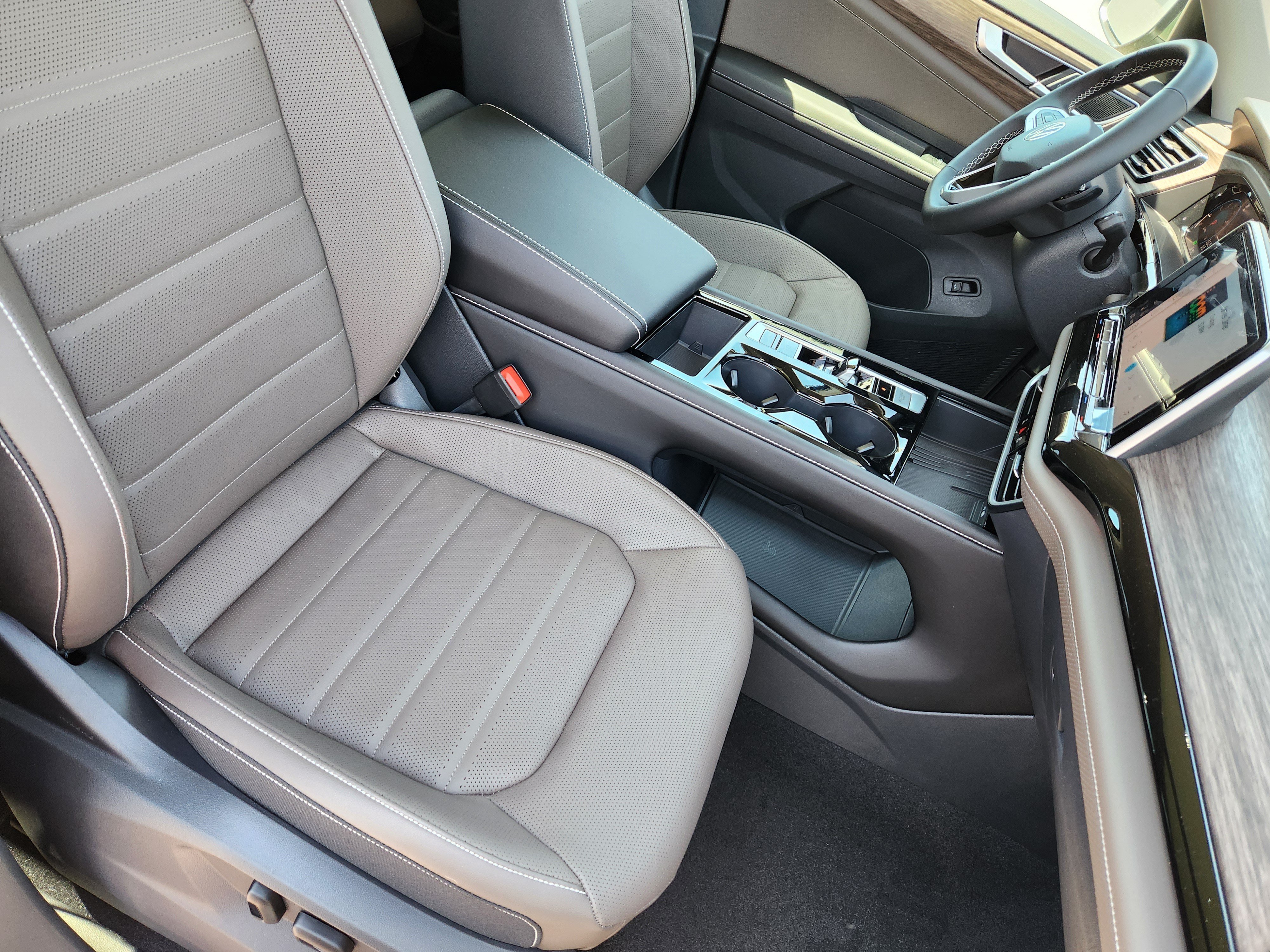 New 2026 Green Volkswagen 2.0T SEL image 11