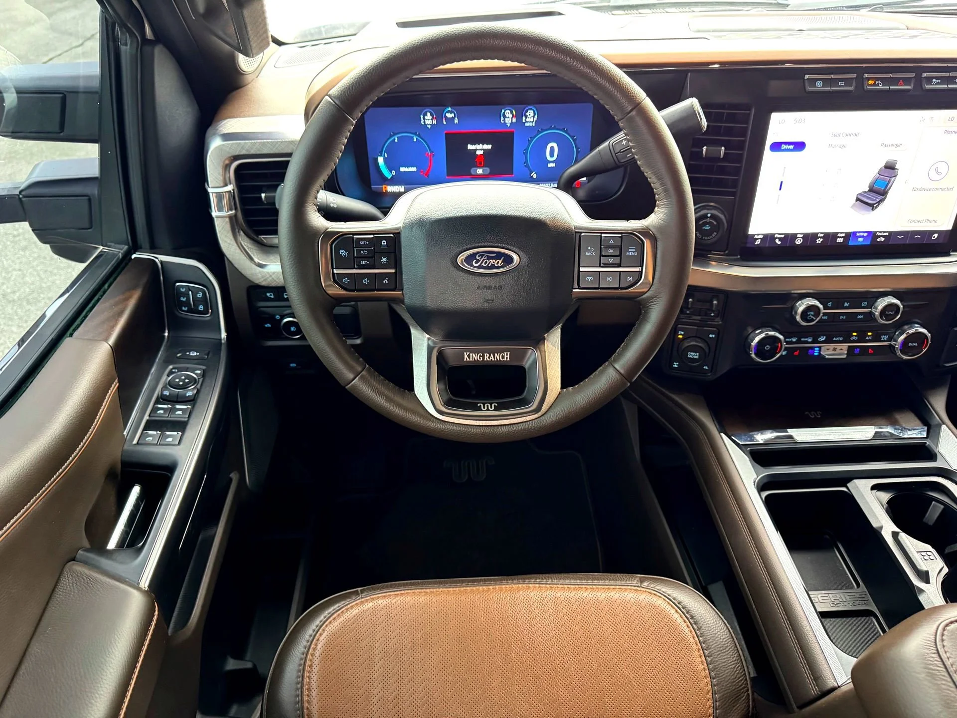 Used 2024  Ford King Ranch image 21