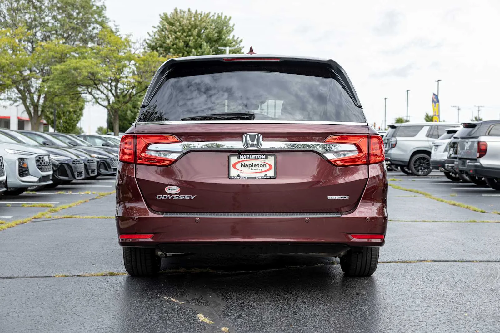 Used 2019 Deep Scarlet Pearl Honda Touring image 6