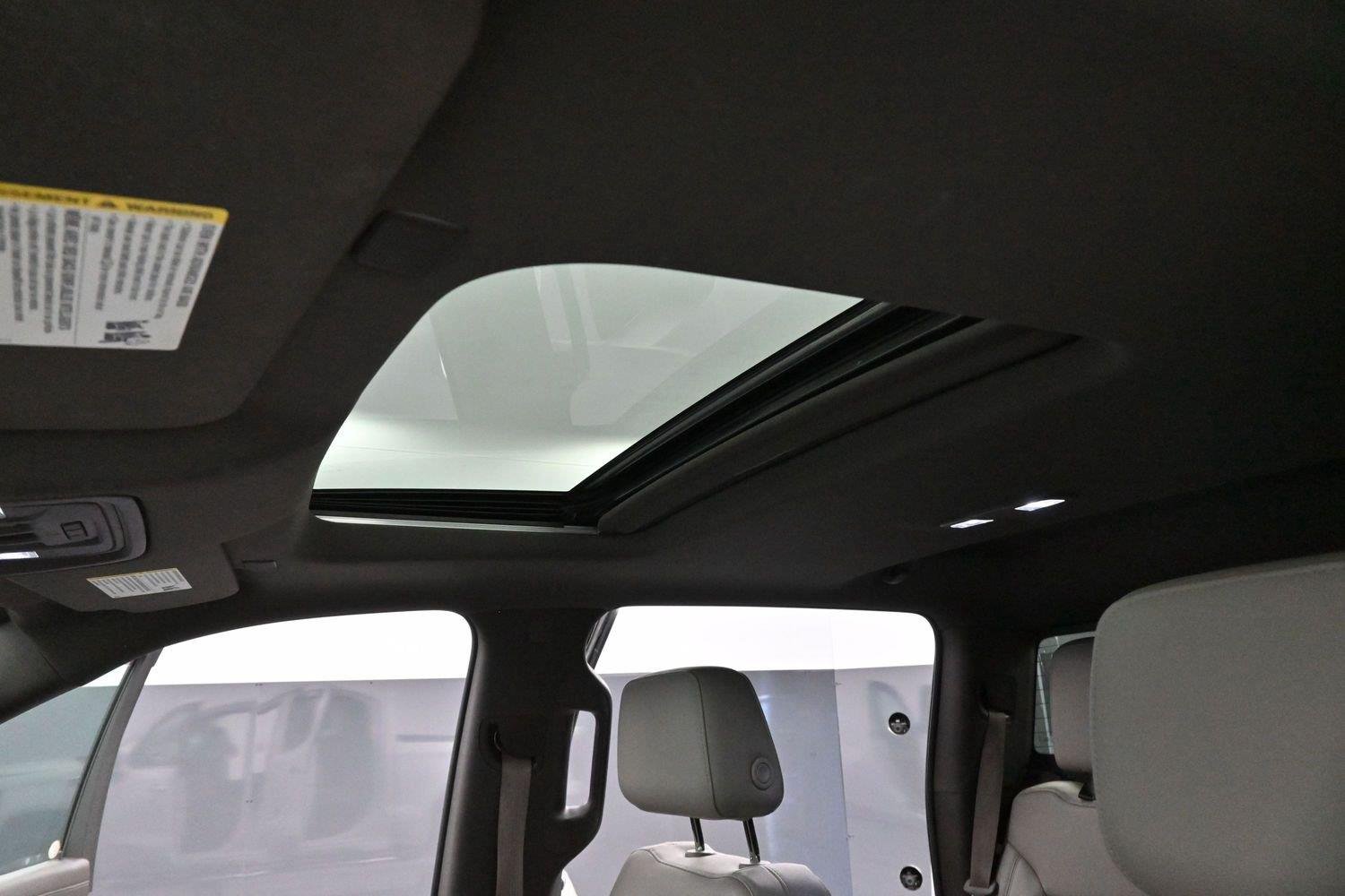 Used 2019 Summit White GMC SLT image 29