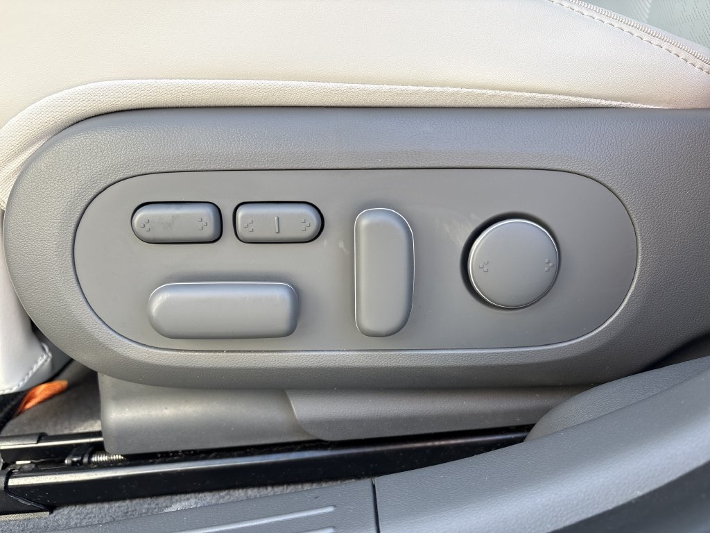 Certified Used 2024 Cyber Gray Hyundai Limited image 23